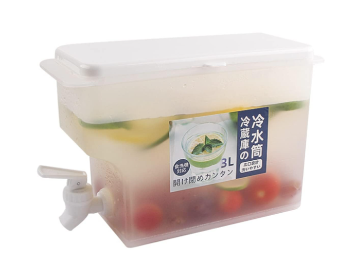 プラスチック製:落としても割れにくく、子どもやペットがいる家庭にぴったり