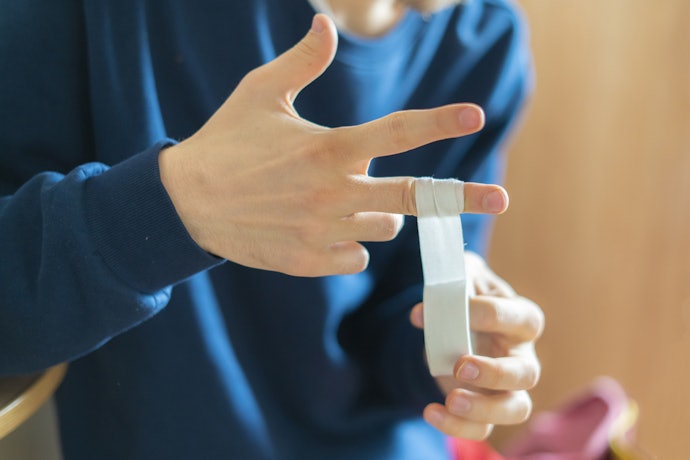 ムレやすい部位には、通気性に優れた不織布タイプ