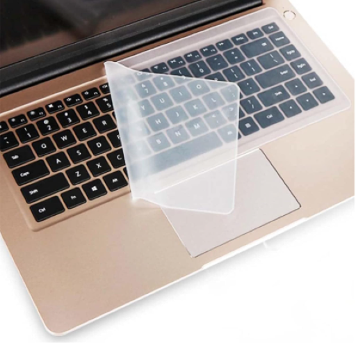 MacBookに合ったカバーが見つからないときは汎用タイプも選択肢のひとつ