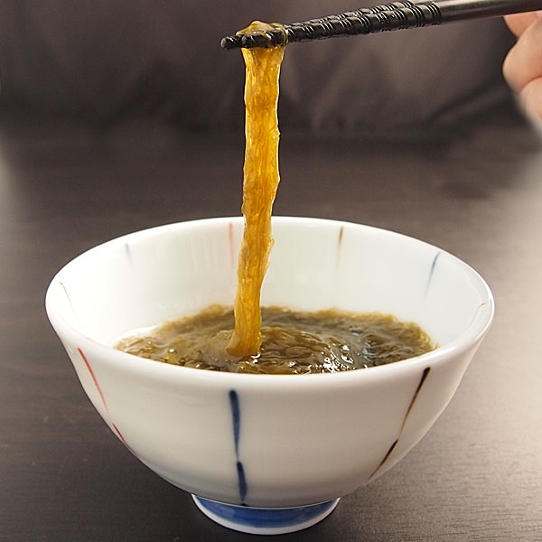 糸もずく:シンプルなもずくが好きな人におすすめ。ツルっとした食感が特徴