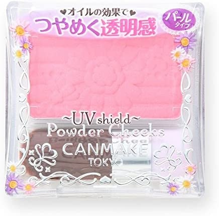 パステルピンク:女性らしい柔らかな雰囲気に