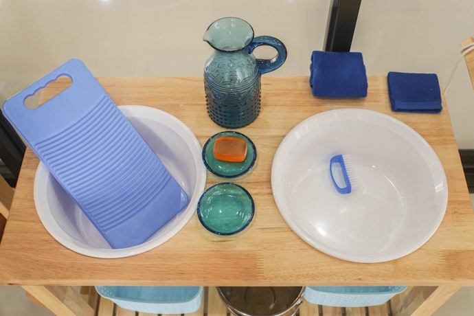 プラスチック製は、衣類をやさしく洗える