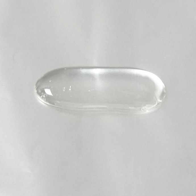美しい仕上がりにこだわるなら透明になる接着剤に注目