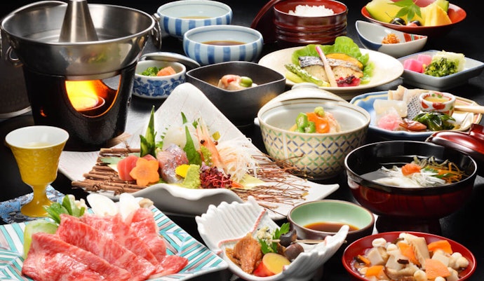食事にこだわりたいなら、厳選食材や郷土料理に注目!