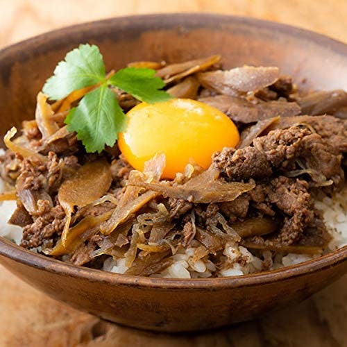 しらたきやゴボウなど、肉以外の具材も吟味しよう