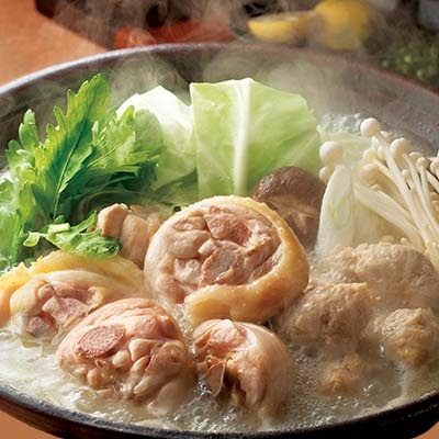 博多 華味鳥:独自飼育の鶏が特徴的。素材の味を楽しみたい人向け