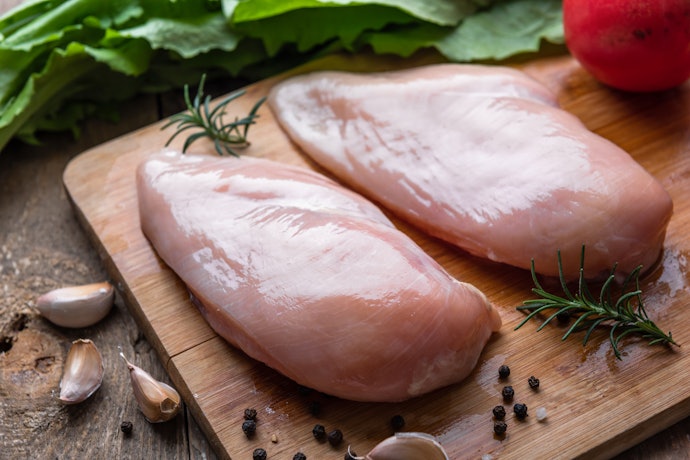 鶏肉:脂質が少なめで健康志向の人にうってつけ