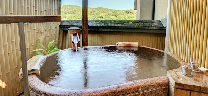 部屋風呂があれば、時間を気にせずに温泉を堪能できる