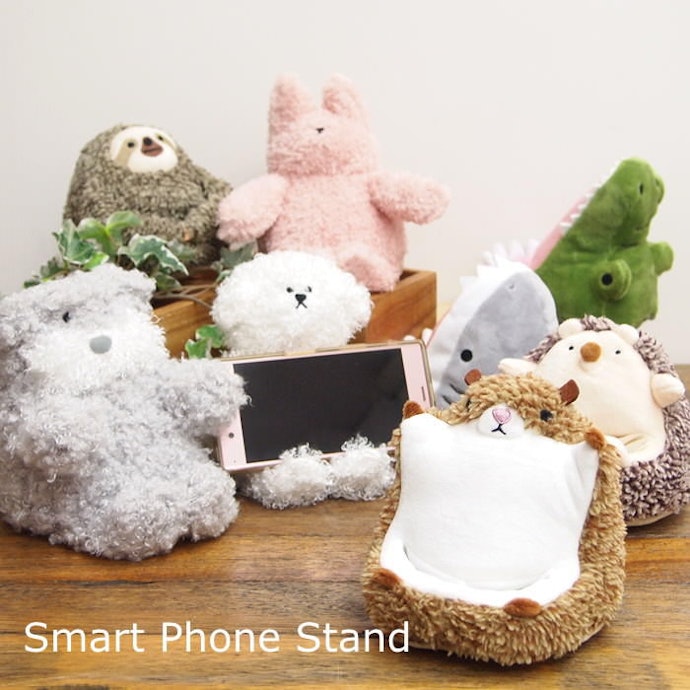 スマホを傷つけたくない人はぬいぐるみタイプがもってこい