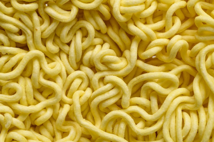 麺の食感を存分に楽しむならちぢれ麺がうってつけ
