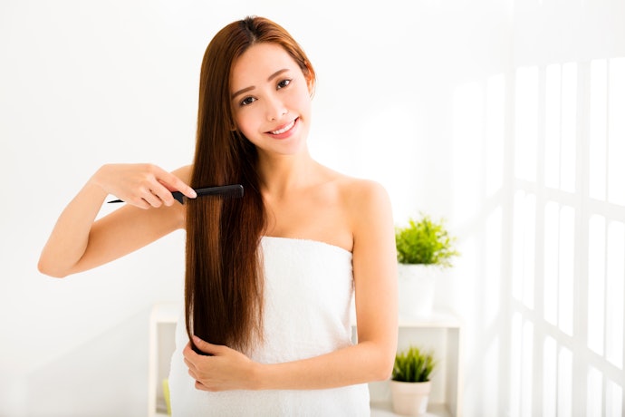 密歯:少なめの毛量・ストレートヘアの毛流れをサラサラに整える