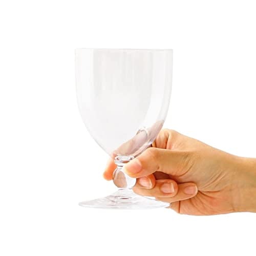 幅広い飲み物に使いたいなら、日常使いしやすい低いタイプを選ぼう