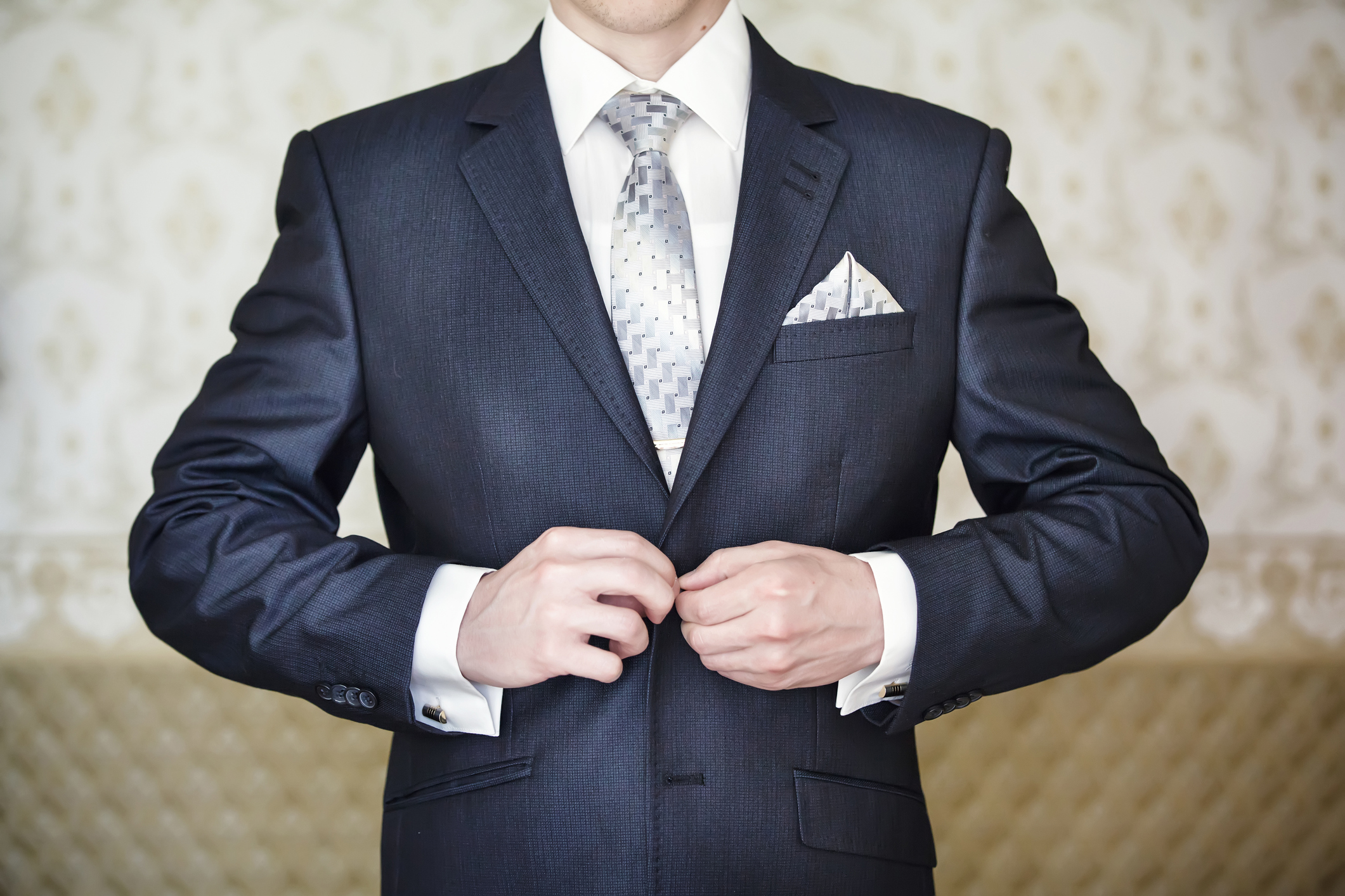 62％以上節約 スーツ職人がつくったポケットチーフ 傾斜あり 白 綿100