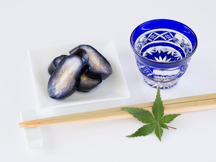 辛口淡麗の爽酒には一口サイズの小さめおちょこを合わせよう