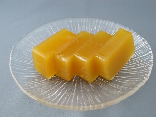 素朴なさつまいもの味わいが好きな人は、芋羊羹をチェック