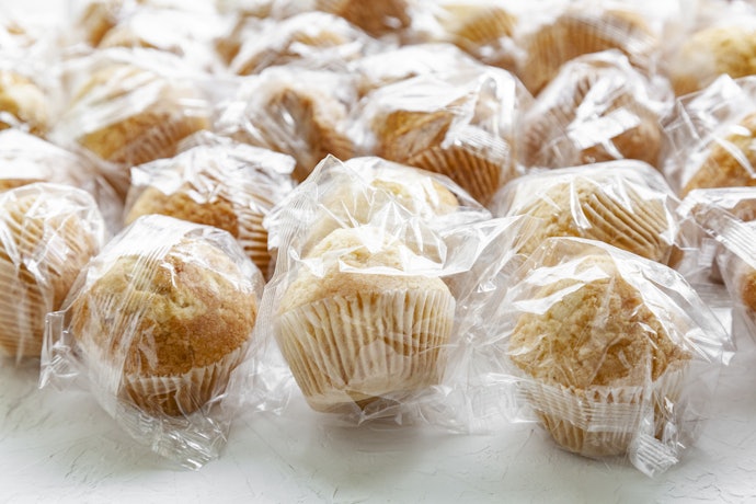 職場などで複数人に配るなら個包装菓子がおすすめ