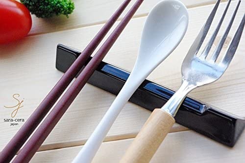 上品な美しさ!和食器との相性もよい陶磁器製