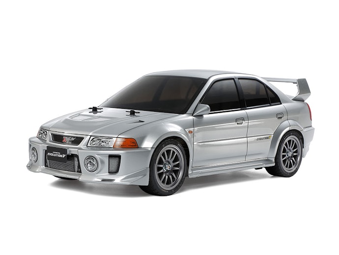 レースに参加するなら4WDで走りやすいツーリングRCカー
