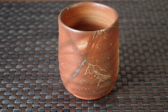 熱めのお茶を飲むのなら陶器製を