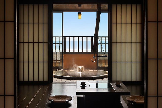 数組限定の特別感を楽しむならホテルや旅館で探そう