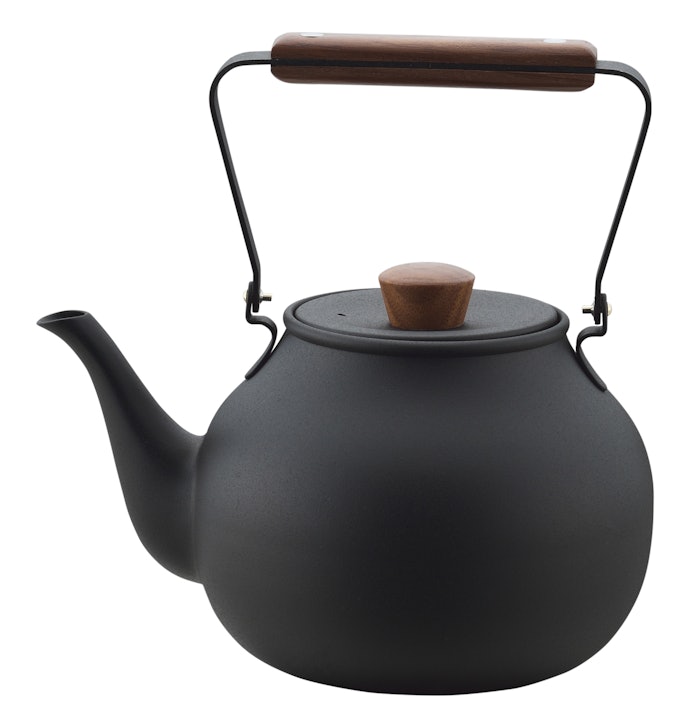上手型の急須を使えば、熱いほうじ茶・番茶も淹れやすい