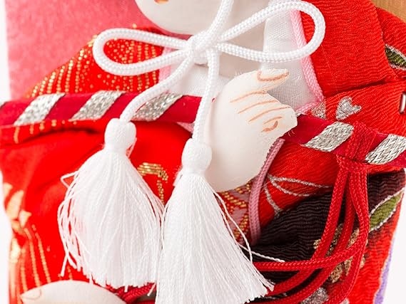 豪華なものが理想なら、着物の柄や素材に注目して選ぼう