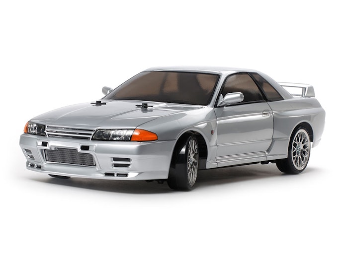 スライド走行を楽しみたいならドリフトRCカー