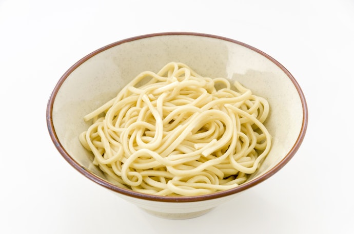 つるっとしていてコシのある食感が好みなら、丸麺(細麺)をチョイス