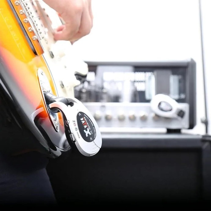 持ち運びやすく演奏がしやすいサイズ・重さのモデルが理想的