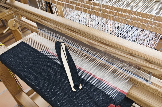 機織り機、手織り-