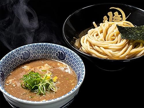 ガツンと濃厚なスープが好みの人には、濃度の高い豚骨味がぴったり