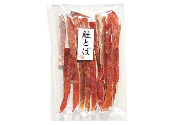 本格的な鮭とばを求めるなら、風味豊かな皮つきをチョイス