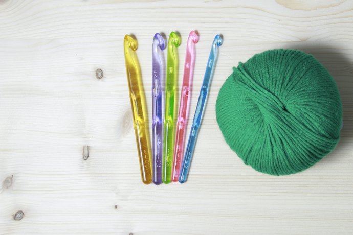 プラスチック製:軽さを重視する人にもってこい。キュートなデザインも魅力