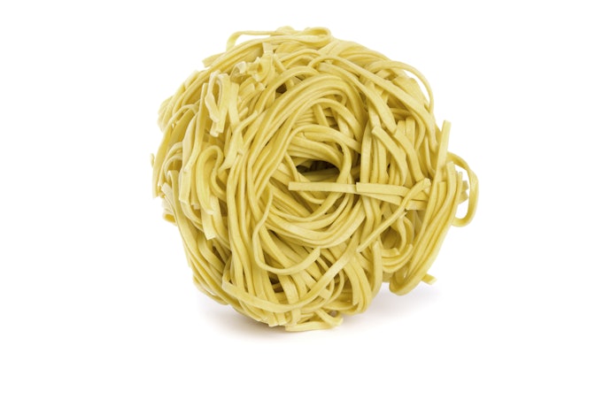 お店の食感を目指すなら生麺、保存したいなら乾麺をチョイス