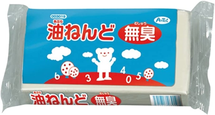 何度も繰り返し使いたい人には、乾燥に強い油ねんどがマッチ