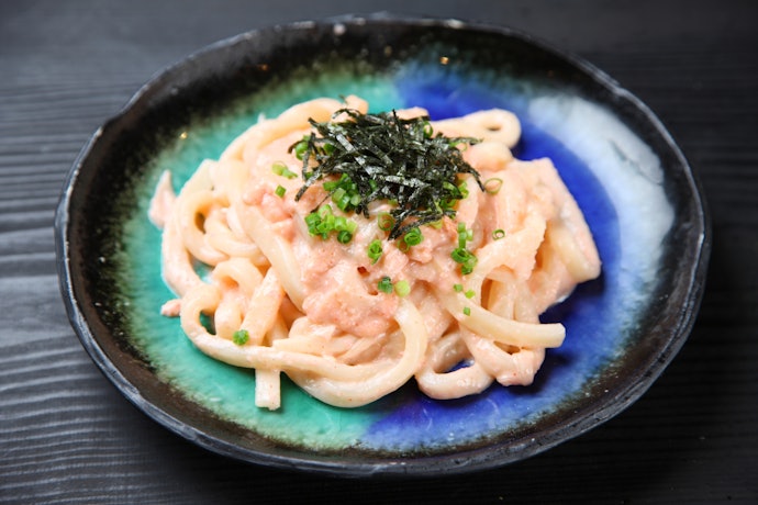 まろやかで濃厚な味わい!明太クリームうどんをご紹介
