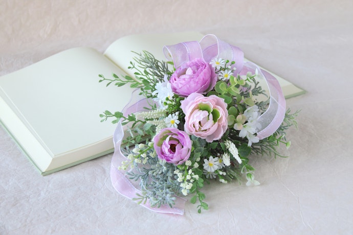 結婚式用ゲストブックは何冊用意する?