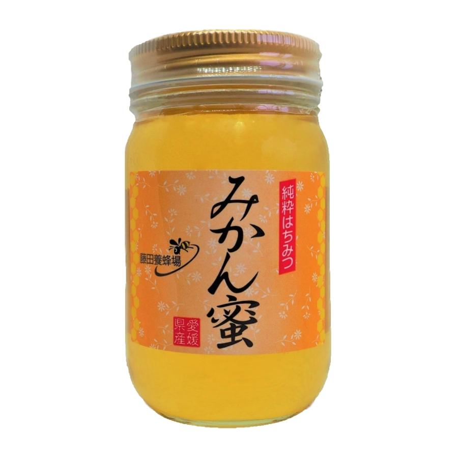 国産百花蜂蜜1200g×3と国産みかん蜂蜜300g×4 包む