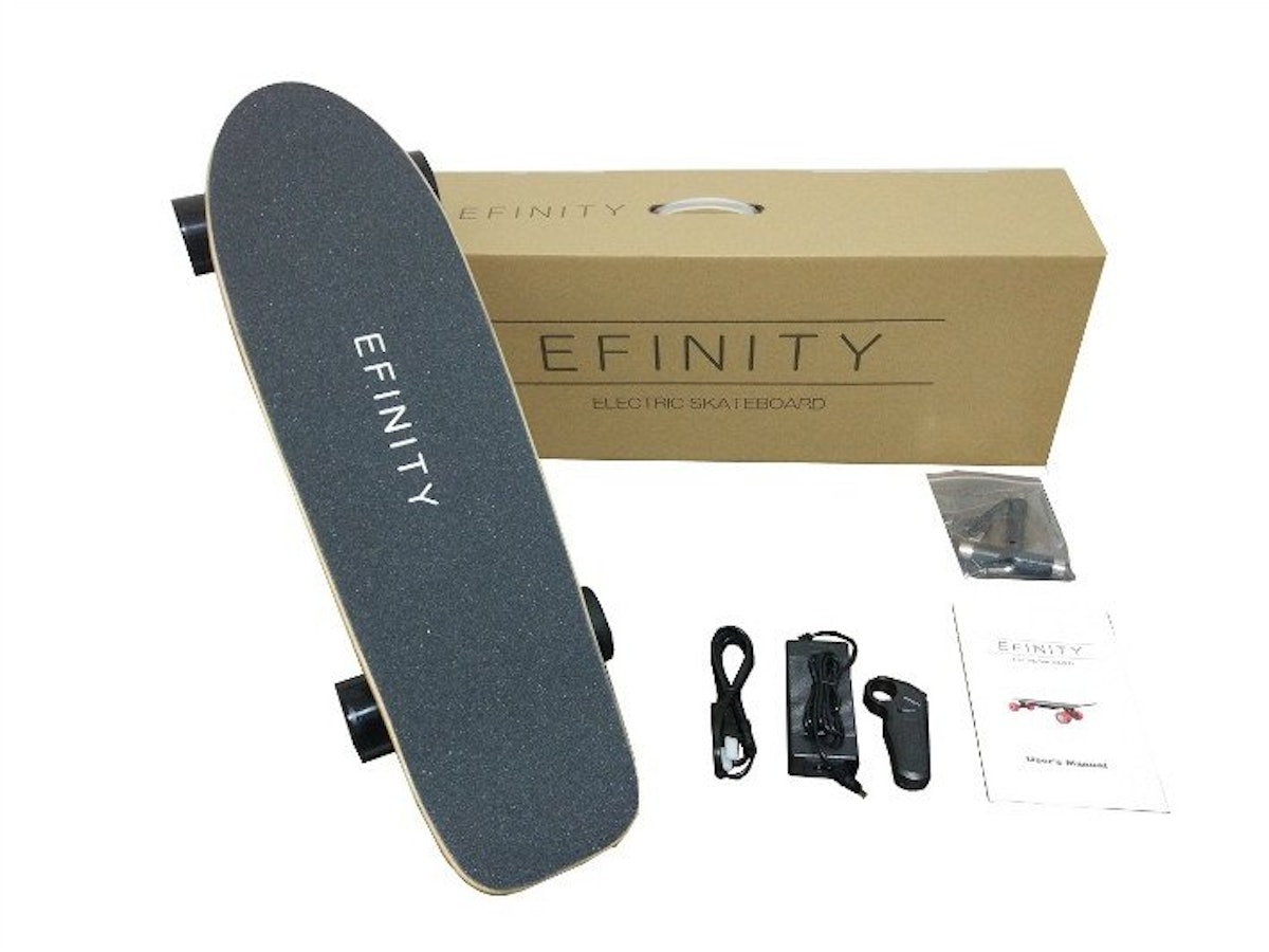 新品 電動スケ―ドボード わずか3.3KGコンパクトボディ モバイル リモコン付 新品 電動スケ―ドボード わずか3.3KGコンパクトボディ モバイル