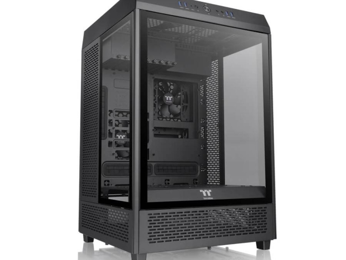 最終値下げ!Silverstone 激レア煙突ケースの自作ライトゲーミングPC 最終値下げ!Silverstone 激レア煙突ケースの自作ライトゲーミングPC