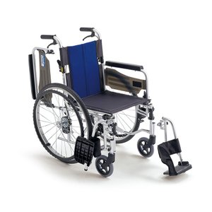 ♿️自走式 自立リハビリ訓練に最適 とても使いやすく便利な多機能タイプ 車椅子 ♿️自走型 とても使いやすく便利な多機能タイプ 車椅子 自立リハビリ訓練