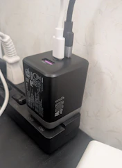 どの状況でもType-Cの1口は60W超で充電できる、コンパクトな100W充電器の投稿画像1