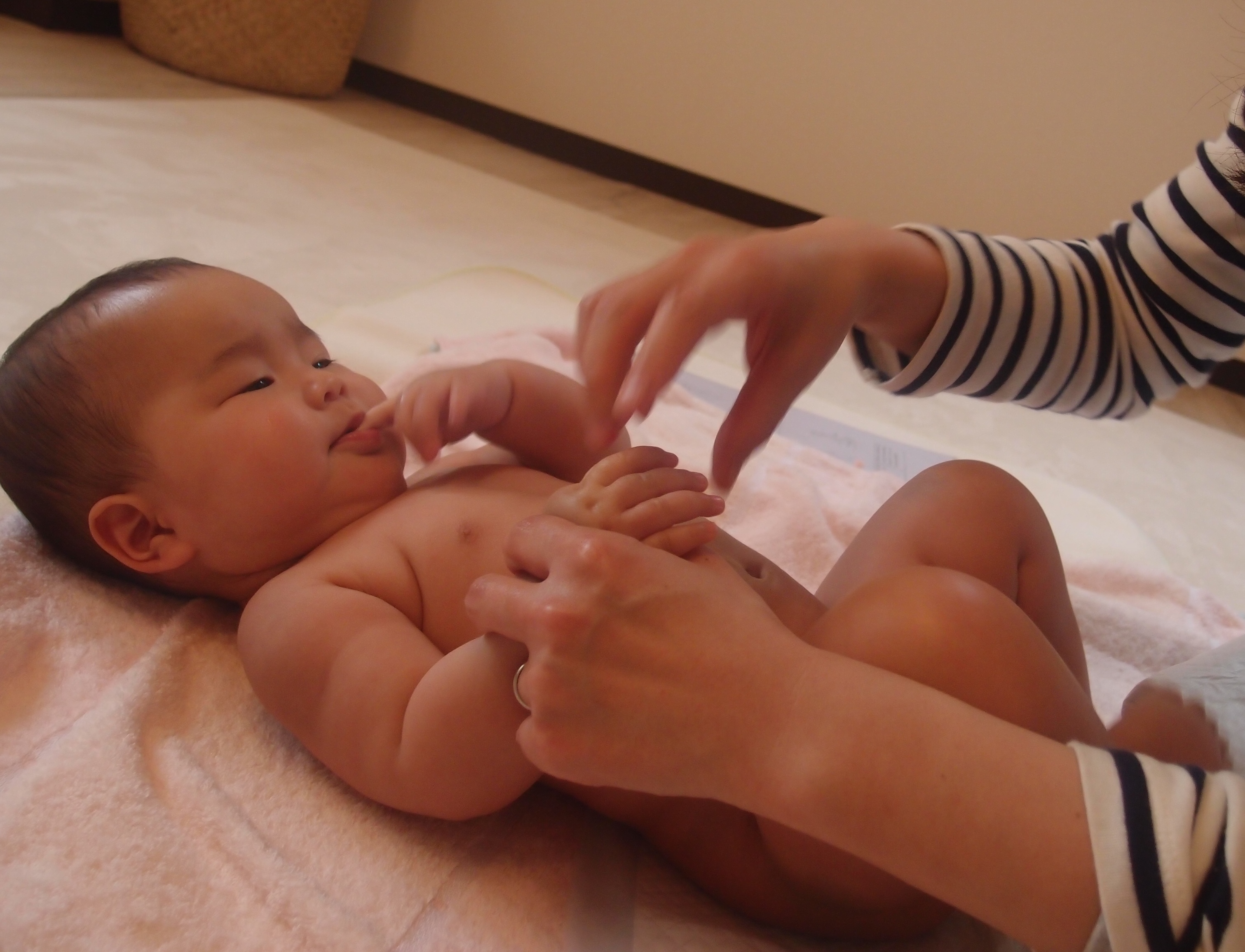 ベビーマッサージインストラクターがおすすめするベビースキンケア用品5選