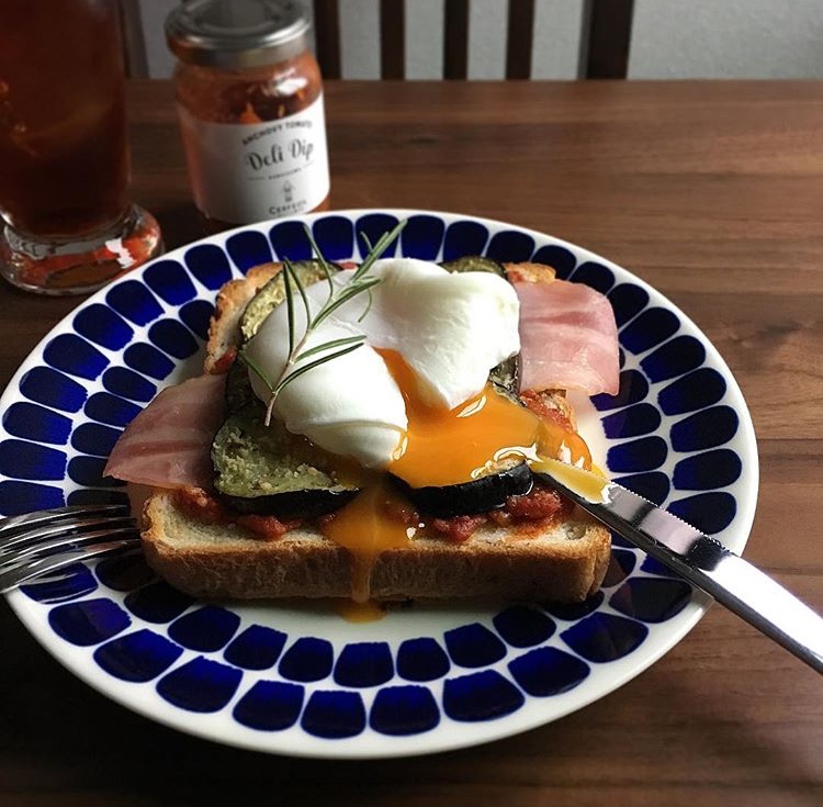 デリスタグラマーが愛用している食卓を彩る美しい器18選