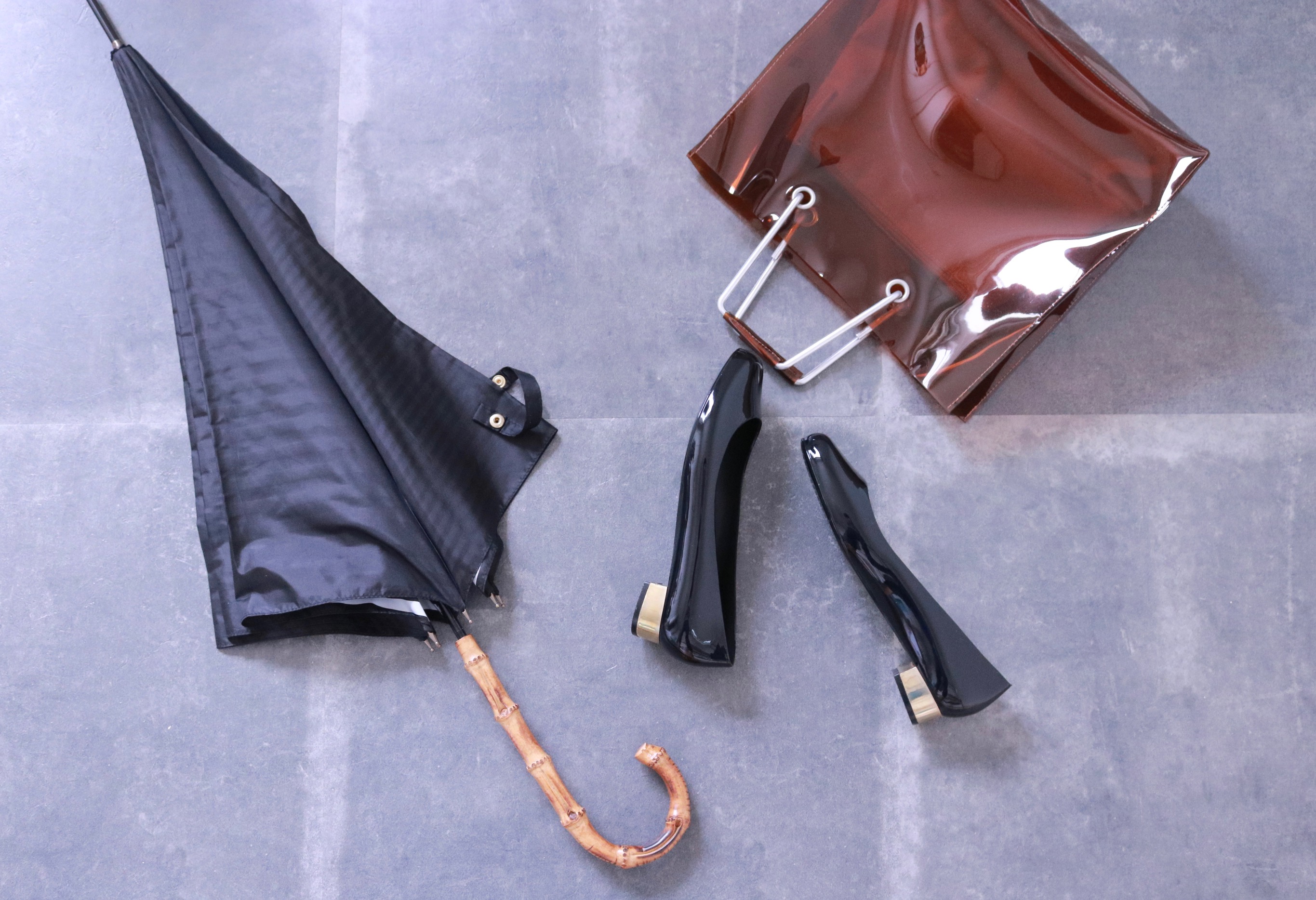 スタイリスト・高橋愛が伝授！雨の日コーデをおしゃれに見せるレイングッズ7選