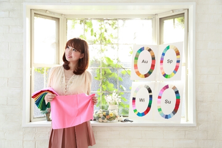 プロがおすすめ！美肌に近づく優秀コスメ7選