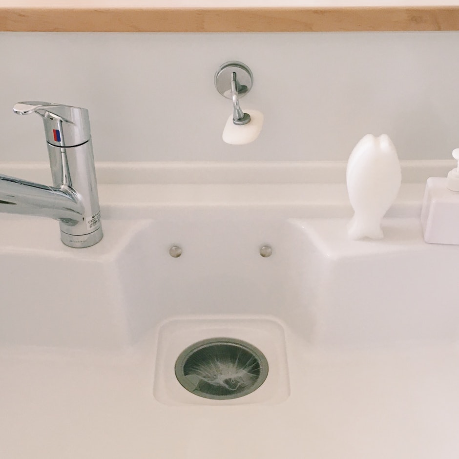 シンク周りをすっきり保つ、ミニマルなキッチン用品8選【インスタグラマーがおすすめ!】