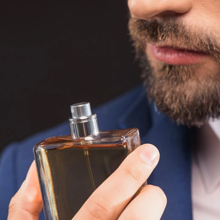 フレグランスアドバイザーがおすすめ!大人の男に使ってほしいモテ香水7選