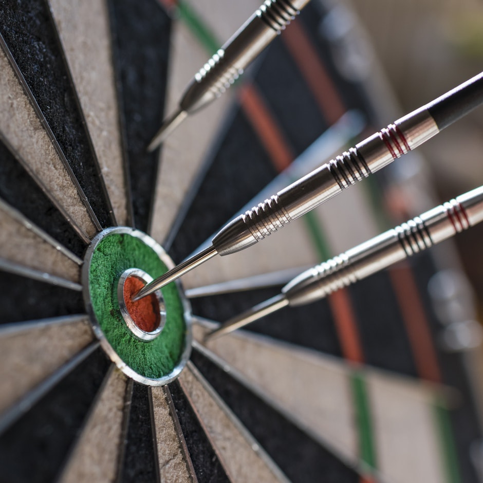 脱初心者!本格的に始めたい人におすすめのマイダーツグッズ【ダーツ専門誌編集長が厳選】7選