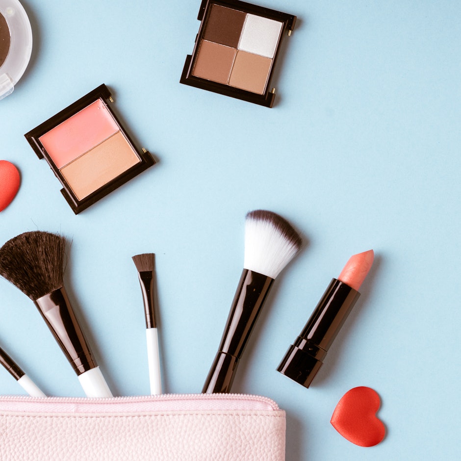 読者モデルが愛用しているおすすめコスメ10選